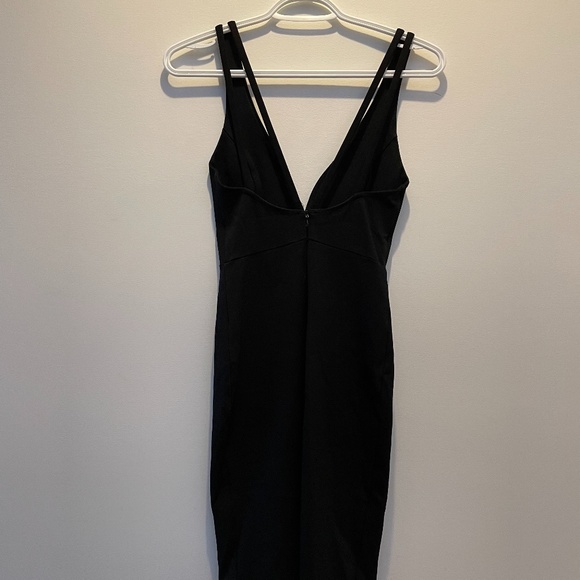 LULU’S - Picture 2 of 3